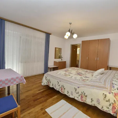 招待所 Sobe Ana Finida