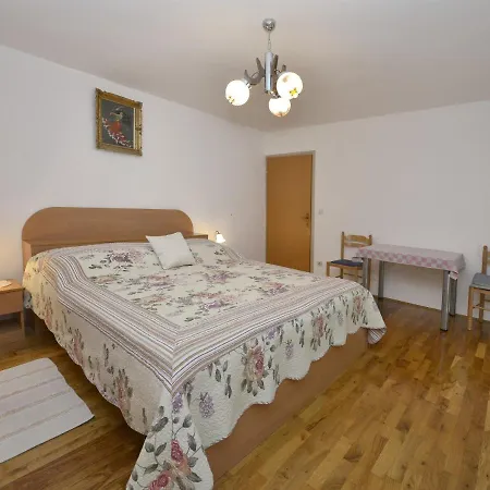 Sobe Ana Finida 게스트하우스 3*