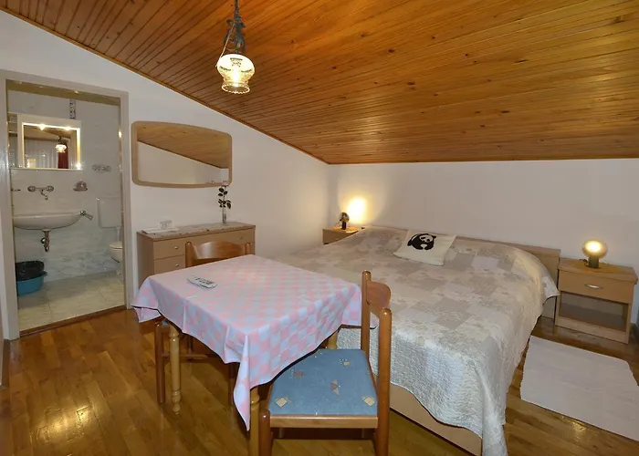 招待所 Sobe Ana Finida